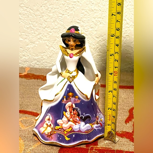 Disney's Jasmine Bride All Porcelain Bell By The Bradford Exchange - Picture 3 of 5
